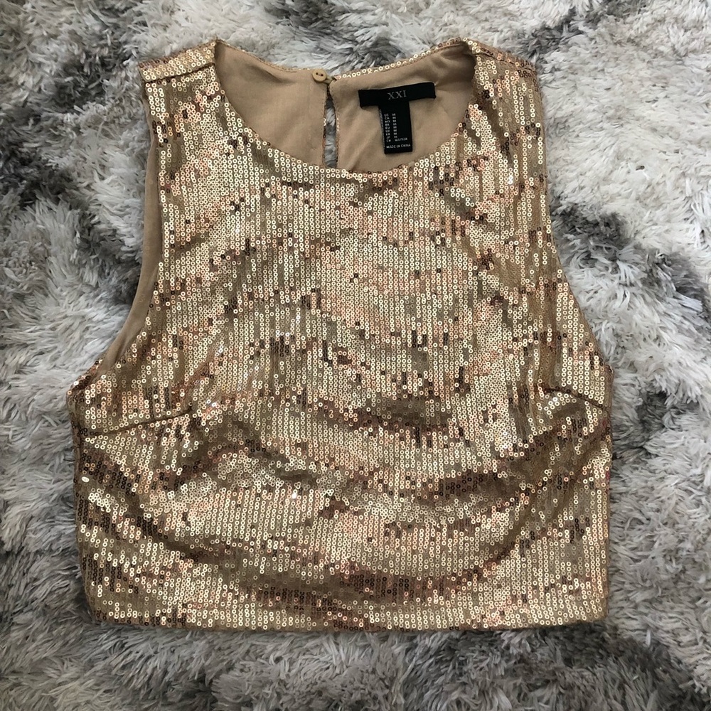 Shimmer Top - BRAND NEW - Forever 21